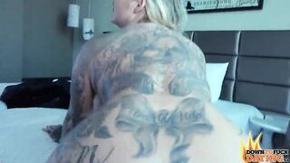 INKED BEAUTY MIA BLOW TAKES A HUGE LOAD ALL OVER HER JUICY VAGINA