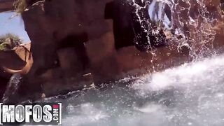 Mofos – Eliza Ibarra and her bf Quinton James Plowed each other into the Pool