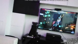 sexy gamer women letting camera bimbos play with her vagina