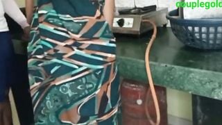 Abe gadhe kichen me hi chodo ge kya