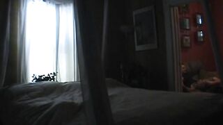 Thot gets it on with landlord