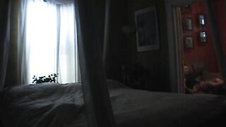 Thot gets it on with landlord