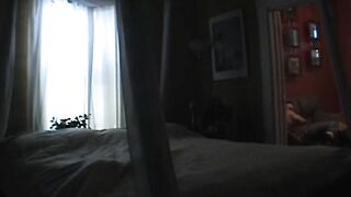 Thot gets it on with landlord