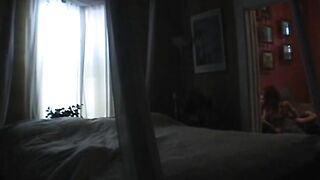 Thot gets it on with landlord
