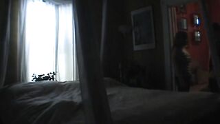 Thot gets it on with landlord