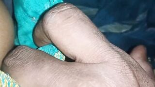 Tamil couple – romance and boob fondling