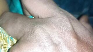 Tamil couple – romance and boob fondling