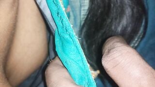 Tamil couple – romance and boob fondling