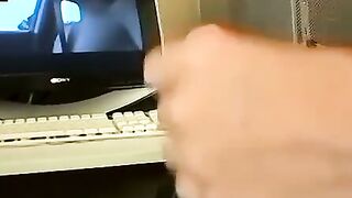 Str8Thugs.com - Horny thug Billy jerking off his juicy fuck stick in the car in solo