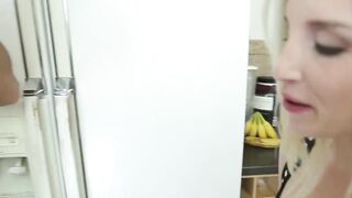 Cock addicted teen Piper Perri deepthroats rock hard cock