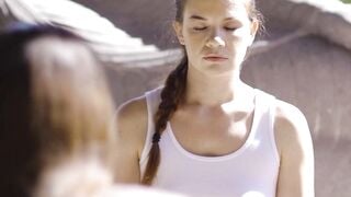 ALL WOMEN RUBS - Beauty Babes Offer Each Other Unique Meditative Grind By Their Pussies
