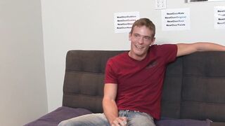 Athletic jock Davey Marks jerks off after an interview