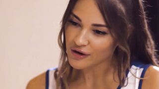 GIRLSWAY - College Cheerleaders Gizelle Blanco & Emma Jade Got Aroused During After Practice Strokes