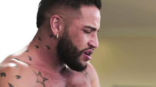 ADULT TIME - Bae Daddy Bear Brings Inked Beefcake Home to Banged! With Hubby - FIRST TIME TOPPING!