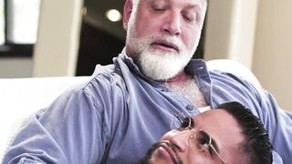 ADULT TIME - Bae Daddy Bear Brings Inked Beefcake Home to Banged! With Hubby - FIRST TIME TOPPING!