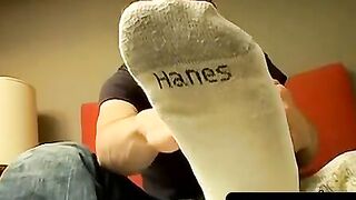 ToesXXX.com - Bryce delivers a great load of cum all over the glass table