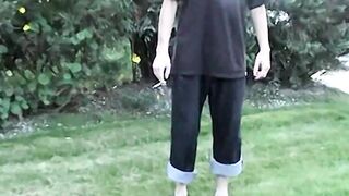 Straight guys Evan Heinze and Ian Madrox put on a little sexy foot show