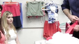 These shoplifter chicks had a new trick