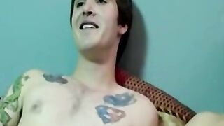 Young gay amateurs raw breed and suck hairy cock