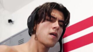 Alfonso Osnaya offers to take care of Jordan Lake throbbing boner