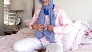 Muslim babe Izzy Lush breaks the rules and fucks me before she gets married