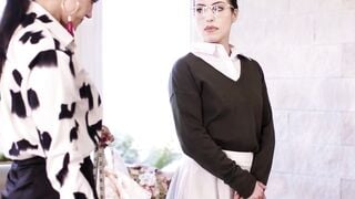 MOMMY'S SLUTS - Stacked Stylist Penny Barber Makes Shy Barely Legal Succumb to her Lust! FAKE-DICK & FINGERED!