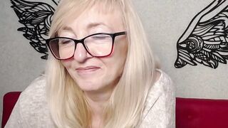 Blonde amateur MILF IngritSno with glasses on webcam