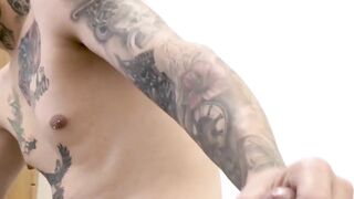 Hot bisexual guys Tiago and Maximiliano pleases themselves by ramming each other