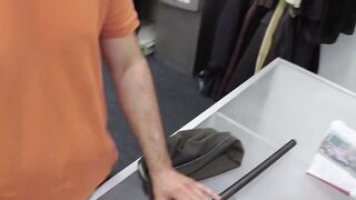 Pawnee rides cock to avoid walking out of the shop broke