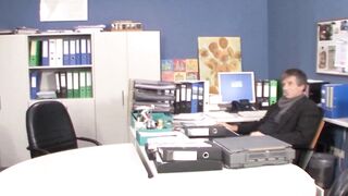 German college girl persuades her professor to have sex into the office