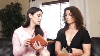 TRANSEROTICA Professor TS Chanel Jordan Teaches How To Riding