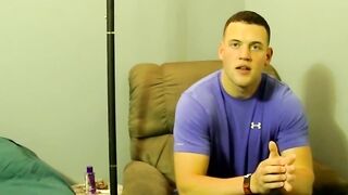 Homo jocks masturbation effort helped by a dudes mouth