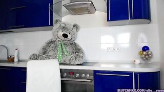 She is so wildly Bae into the kitchen