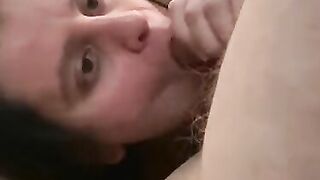 Amateur fiance blows dick
