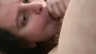 Amateur fiance blows dick