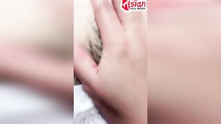 Amateur Thai dyke licks her friend's bushy twat