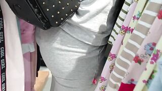 This 18 Yo Was Buying Clothes And Ends Up Rides A Penis With Her Huge Butt Until She Jizzes Into