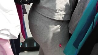 This 18 Yo Was Buying Clothes And Ends Up Rides A Penis With Her Huge Butt Until She Jizzes Into