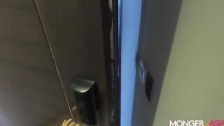 Desperate Filipina maid bangs the boss to got the job