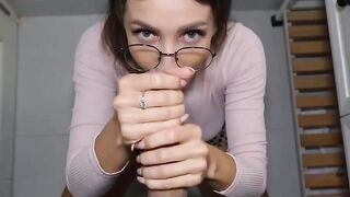 Nerdy Bae is eager to suck me off