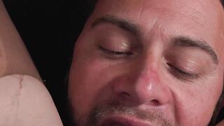 Kenzie Taylor has pussy licked while sitting on top of a man