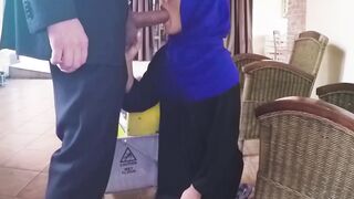 Little Arab hottie stretched out by huge dick manager