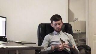 Tattooed twink Jacob Daniels masturbates with fleshlight