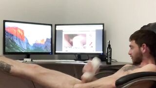 Tattooed twink Jacob Daniels masturbates with fleshlight