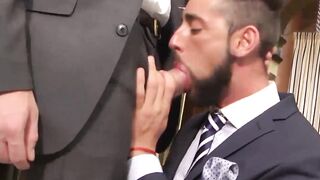 Hot classy hunk Massimo Piano deepthroats big rock hard cock