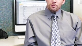 The boss motivates his coworker by having him lick his cock
