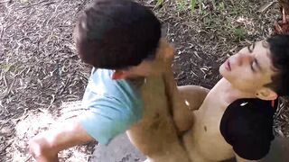 Frankie Morel joins Rick Lennon in a cruising spot for a hot fuck