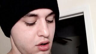 Straight thug has solo stroking session and orgasms