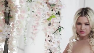 FemJoyXXX.com - Jessica Blank's angelic body display and nubile pose