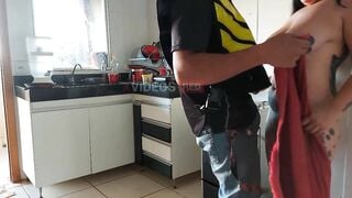 GAS DELIVERYER IS TAKEN BY THE MARRIED CLIENT AND THE CAMERA FLAGS THEM FLAGS ( full videos xvideos red )